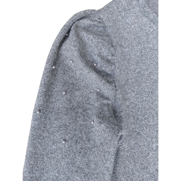 Gray Crew Neck Sweater with Full-Length Sleeves - Picture 2 of 7